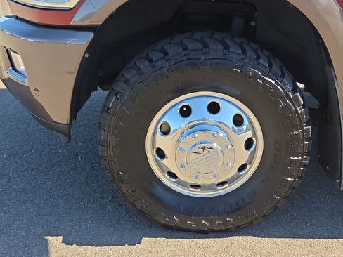 Used 2018 RAM 3500 Laramie Longhorn w/ Convenience Group AWD/4WD image 16