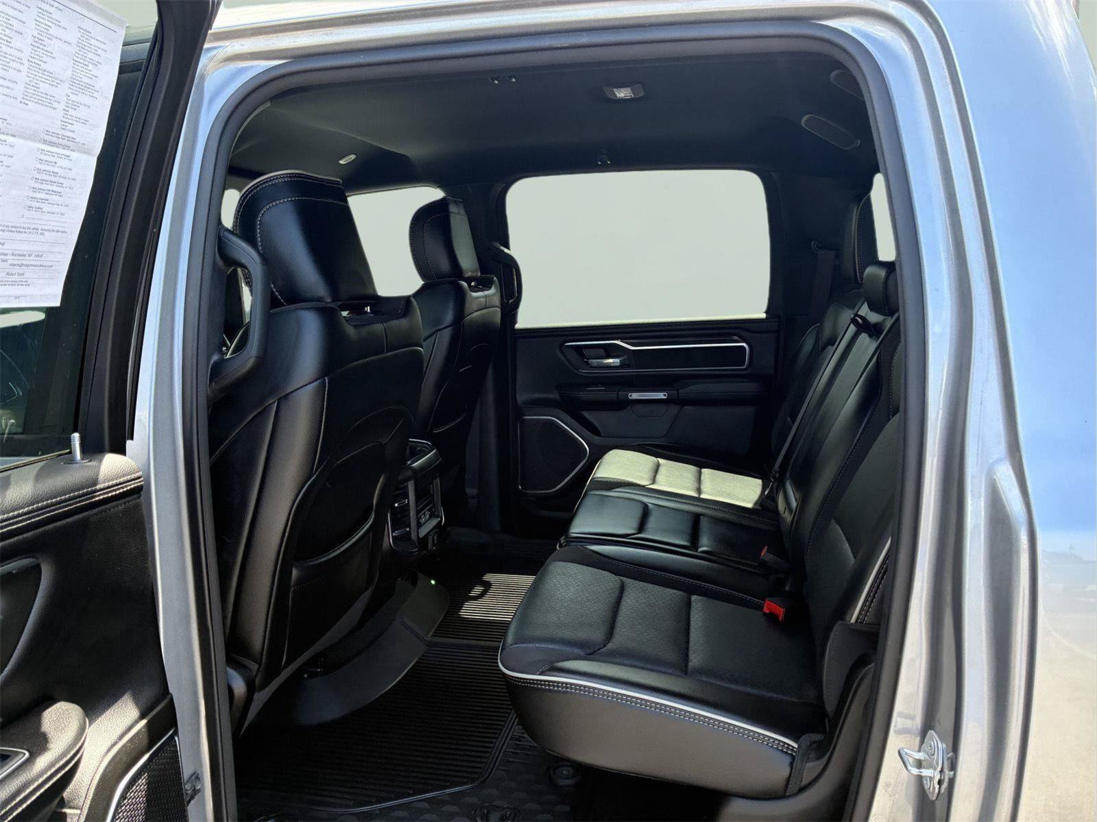 Used 2024 RAM 1500 Laramie AWD/4WD image 42