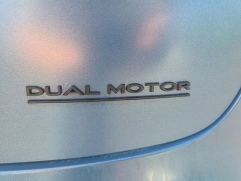 Used 2022 Tesla Model 3 Long Range AWD/4WD image 7