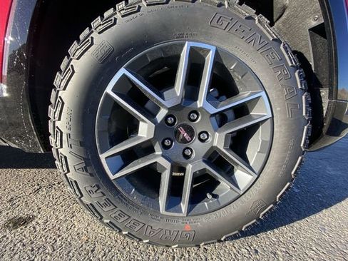 New 2026 GMC Terrain AT4 w/ Technology Package II image 10