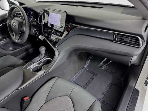 Used 2023 Toyota Camry LE image 29