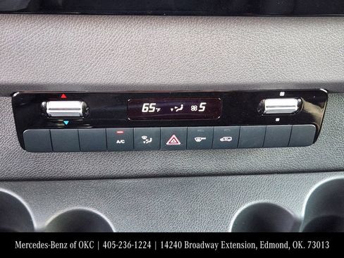Used 2025 Mercedes-Benz Sprinter 2500 image 20