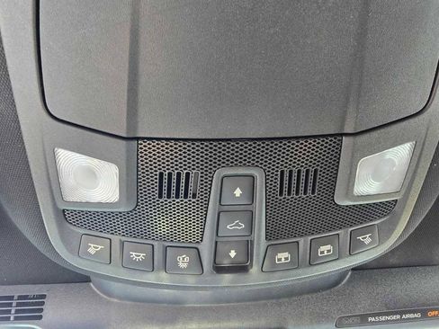 Used 2022 Lincoln Nautilus Reserve w/ Equipment Group 201A image 17