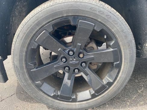 Used 2019 Chevrolet Silverado 1500 LT w/ All Star Edition AWD/4WD image 16