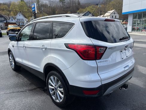 Used 2019 Ford Escape Titanium AWD/4WD image 3
