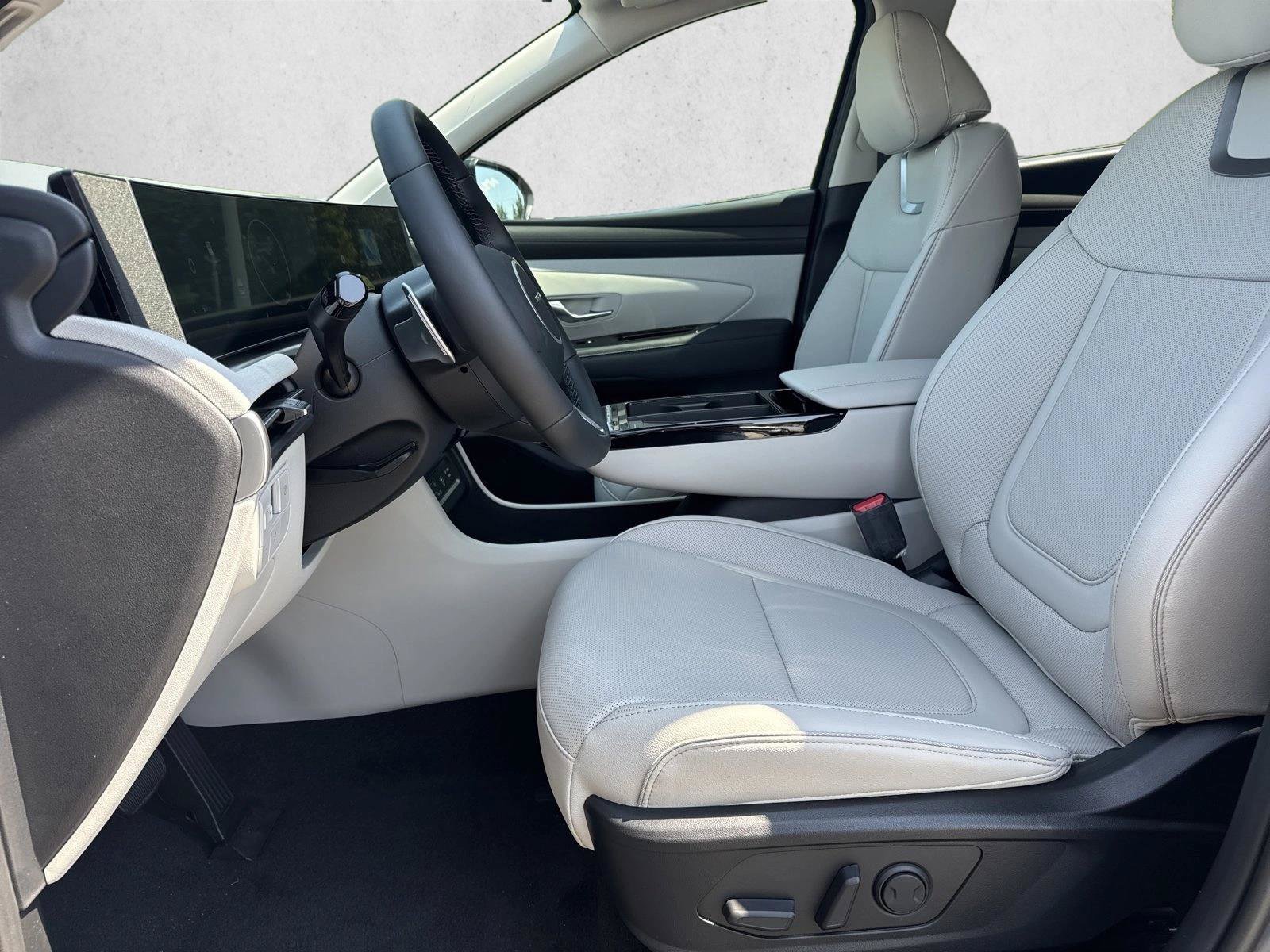 New 2026 Hyundai Tucson Limited FWD image 11