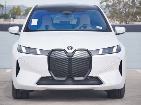 New 2026 BMW iX xDrive45 image 2