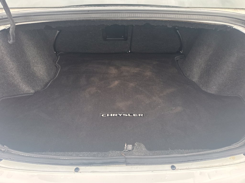 Used 2011 Chrysler 200 Limited FWD image 24