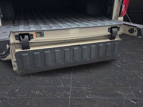 Used 2022 GMC Sierra 1500 AT4 w/ AT4 Premium Package image 33