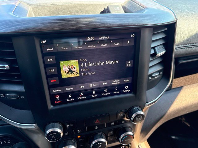 Used 2019 RAM 1500 Laramie AWD/4WD image 18