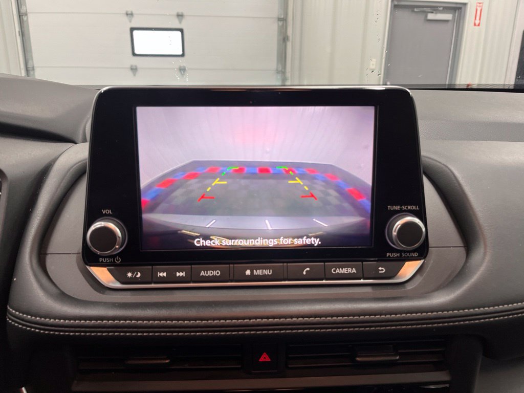 Used 2024 Nissan Rogue S AWD/4WD image 22