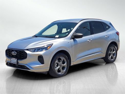 Used 2023 Ford Escape ST-Line image 8