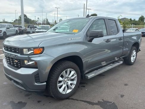 Used 2021 Chevrolet Silverado 1500 Custom RWD image 3
