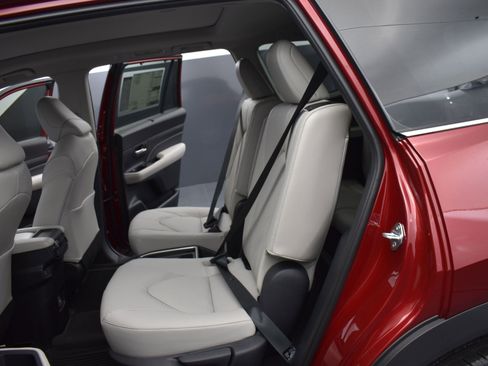 Used 2026 Toyota Grand Highlander Limited image 23