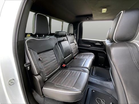 Used 2025 GMC Sierra 2500 AT4X AWD/4WD image 20