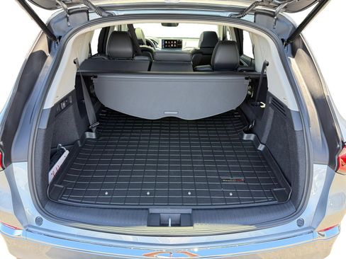 Used 2025 Acura MDX w/ Technology Package image 17