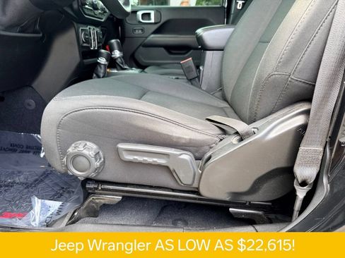 Used 2019 Jeep Wrangler Unlimited Sahara AWD/4WD image 12