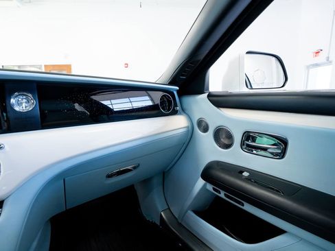 Used 2022 Rolls-Royce Ghost AWD/4WD image 33