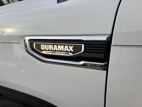 Used 2023 GMC Sierra 1500 Denali w/ Denali Reserve Package RWD image 9