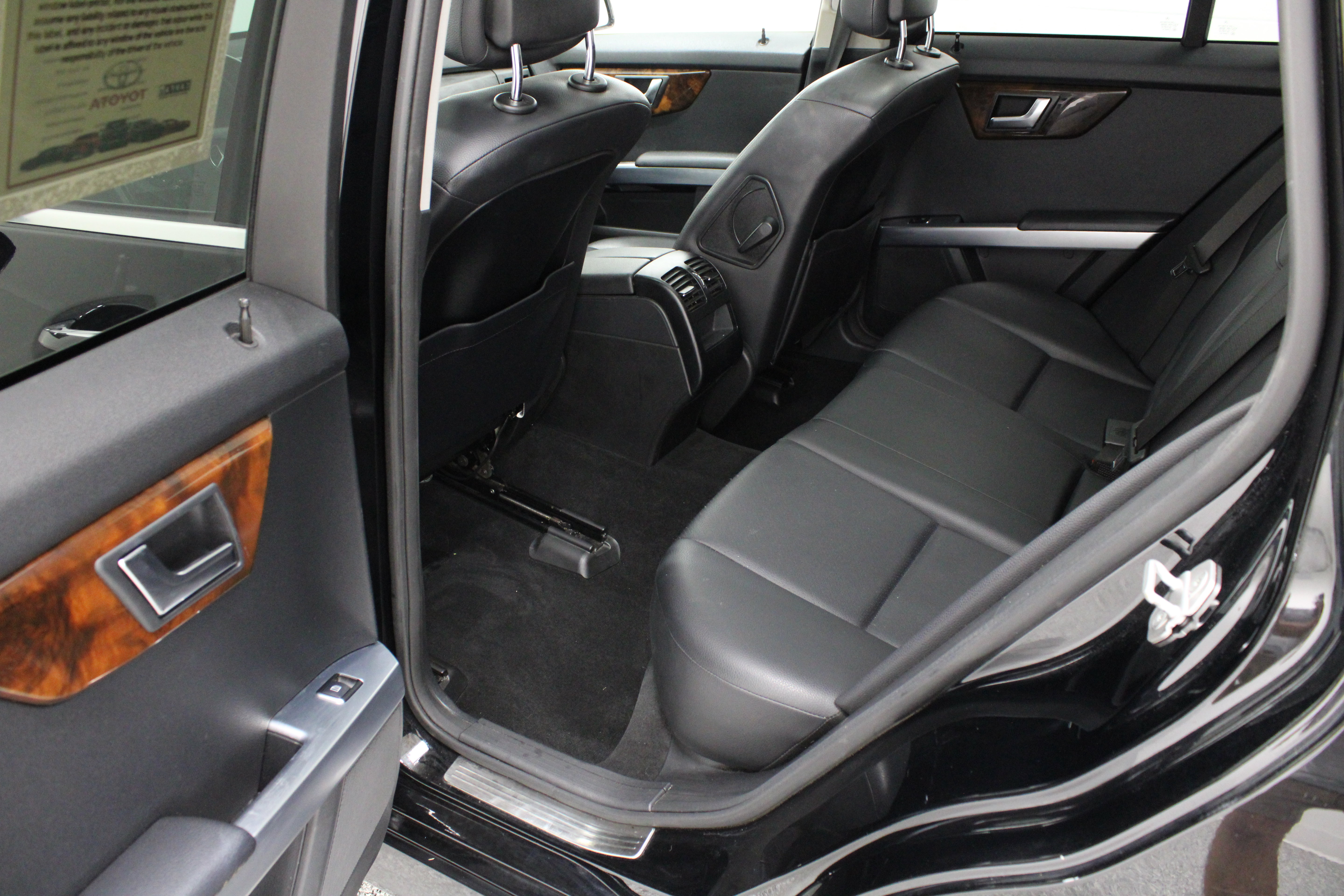 Used 2012 Mercedes-Benz GLK 350 2WD image 25