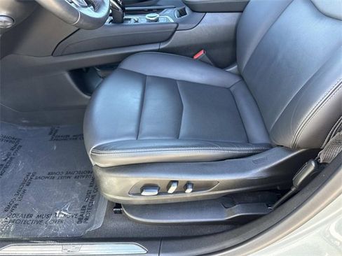 Used 2023 Cadillac XT5 Sportv image 12