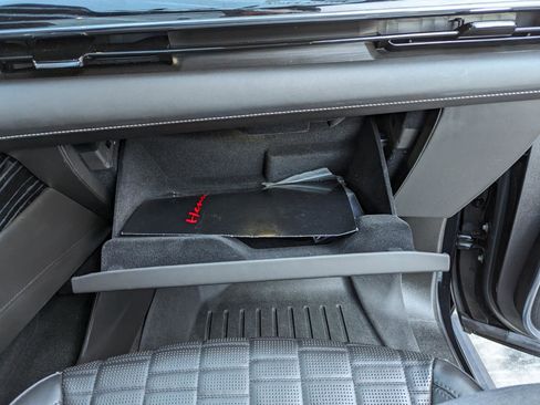 Used 2023 Cadillac Escalade V image 40