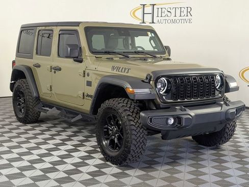Used 2025 Jeep Wrangler Unlimited Sport AWD/4WD image 2