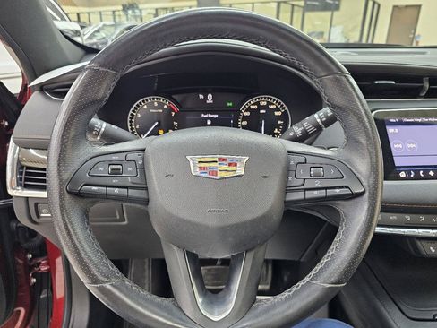 Used 2019 Cadillac XT4 Sport w/ Cold Weather Package FWD image 29