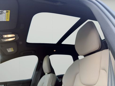 New 2026 Volvo XC60 T8 Plus w/ Protection Package Premier image 17