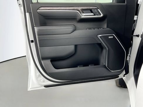 New 2026 Chevrolet Silverado 1500 LTZ AWD/4WD image 18