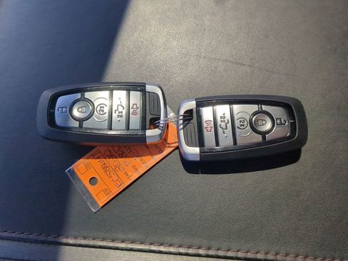 Certified 2020 Ford F450 Platinum w/ FX4 Off-Road Package image 28