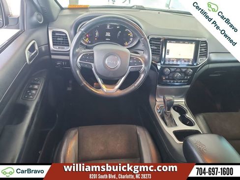 Used 2019 Jeep Grand Cherokee Altitude image 10