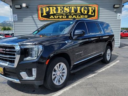 Used 2023 GMC Yukon XL SLT AWD/4WD image 1