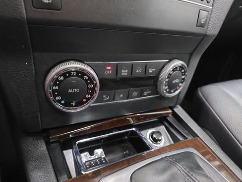 Used 2012 Mercedes-Benz GLK 350 4MATIC image 21