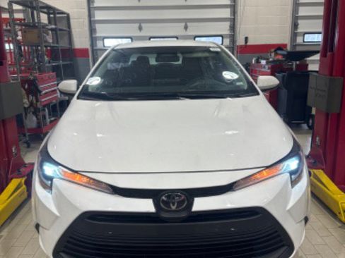 Certified 2024 Toyota Corolla LE image 45