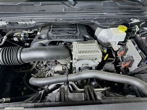 Used 2022 RAM 1500 Laramie w/ Sport Appearance Package image 9