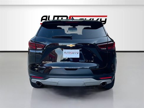 Used 2025 Chevrolet Blazer LT image 6