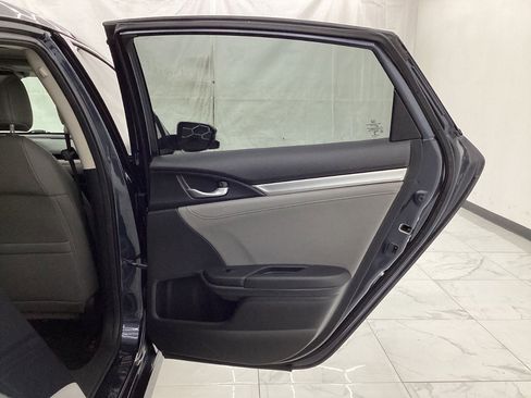 Used 2017 Honda Civic Touring image 25