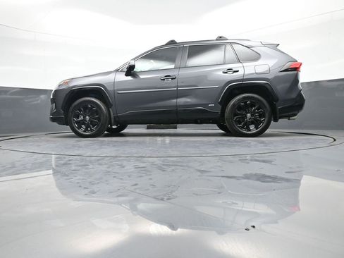 Certified 2024 Toyota RAV4 SE image 34