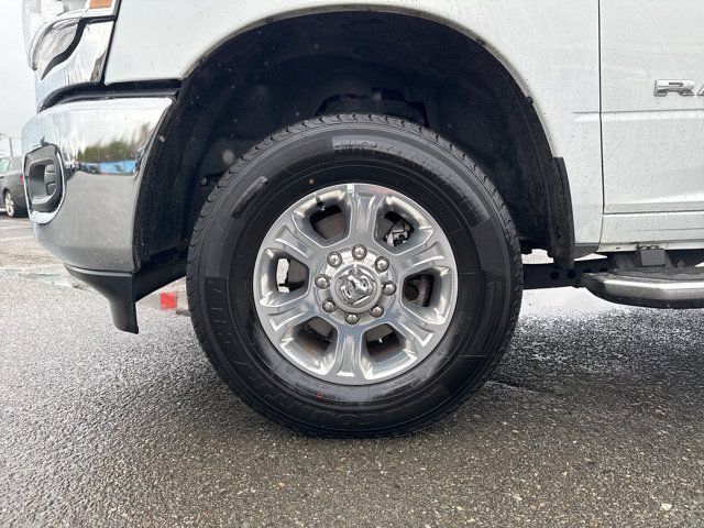 Used 2024 RAM 3500 Big Horn AWD/4WD image 17