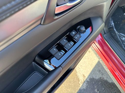 New 2025 MAZDA CX-5 AWD 2.5 S w/ Preferred Package image 24