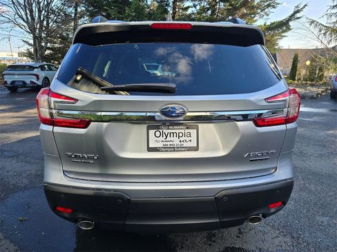 New 2026 Subaru Ascent Limited image 5