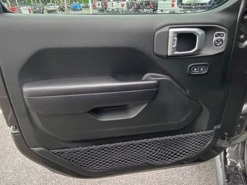 Used 2020 Jeep Wrangler Unlimited Rubicon AWD/4WD image 10