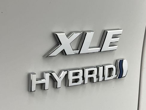 Used 2023 Toyota RAV4 XLE w/ Convenience Package AWD/4WD image 30
