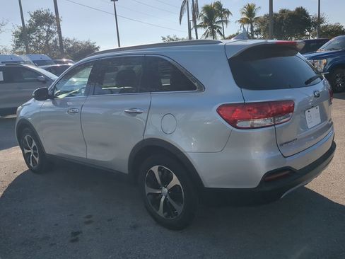 Used 2017 Kia Sorento EX w/ EX Premium Package image 7