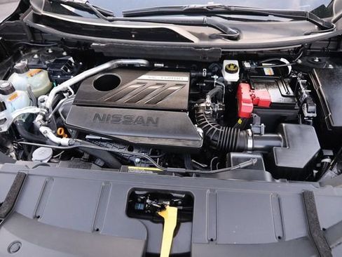 Certified 2025 Nissan Rogue SL w/ Tech Package AWD/4WD image 30