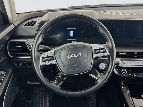 Used 2025 Kia Telluride S image 18