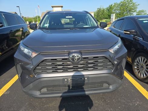 Used 2020 Toyota RAV4 LE w/ Carpet Mat Package FWD image 2