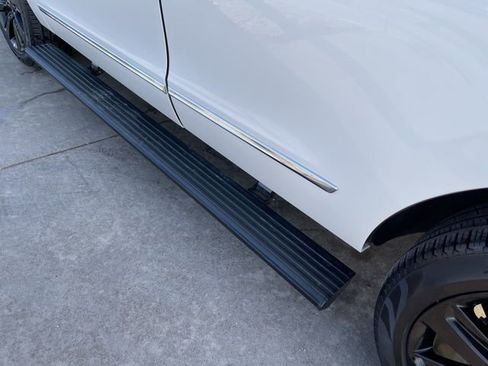 Used 2024 Lincoln Navigator Black Label image 16