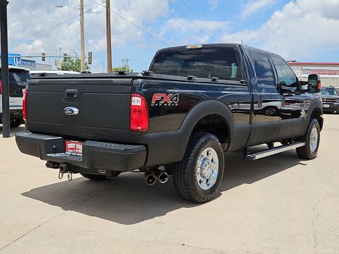 Used 2015 Ford F250 XLT w/ XLT Premium Package AWD/4WD image 3